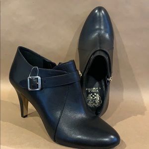NEW Vince Camuto Vonilesa Black Leather  Size 10